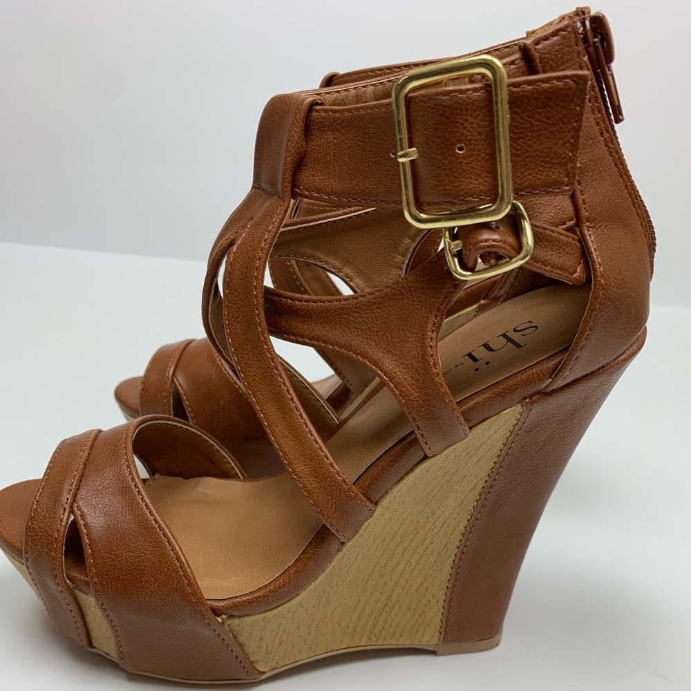 SHI by Journeys Brown Wedges